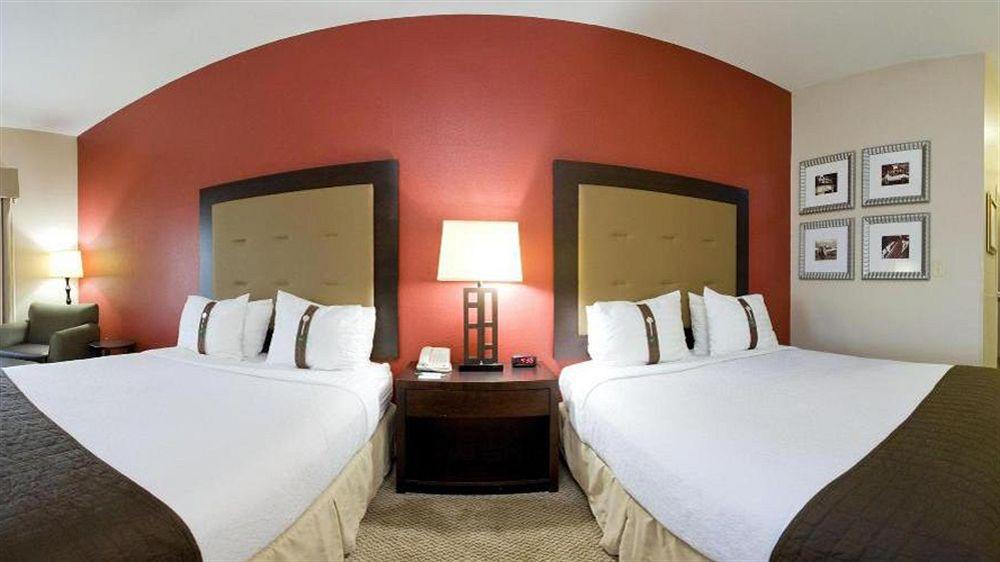 Holiday Inn Hotels Batesville By Ihg Zewnętrze zdjęcie